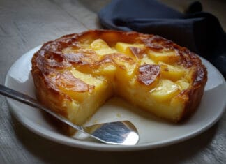 Clafoutis aux pommes facile à préparer.