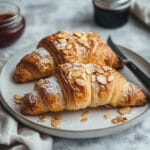 Croissant aux Amandes