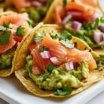 Tacos croquants au guacamole et saumon fumé