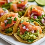 Tacos croquants au guacamole et saumon fumé