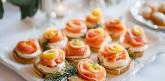 Canapés au Saumon Fumé et Crème Citronnée