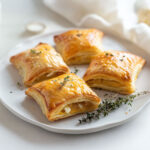 Feuilletés au Chèvre et Oignon