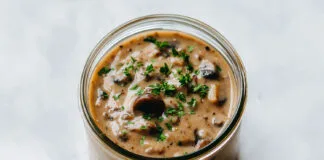 Sauce Russe (Salsa Rusa) aux Champignons
