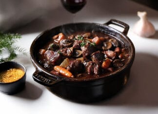 Civet de Sanglier à la Bourguignonne