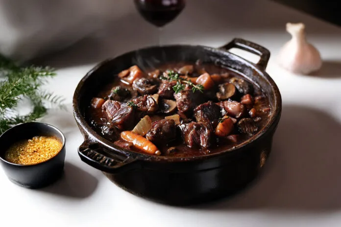 Civet de Sanglier à la Bourguignonne