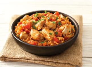 Marmite de Poulet au Riz à l’Espagnole