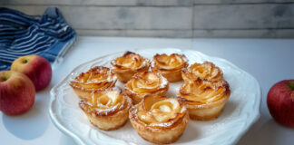 Tartelettes aux pommes et crème pâtissière au rhum
