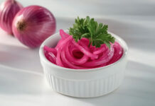 Oignons rouges marinés express