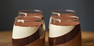 panna cotta au chocolat facile et sans cuisson, un panna cotta, recette panna cotta facile et rapide, dessert au chocolat facile sans cuisson, panna cotta 2 chocolat, panna cotta 3 chocolat, panna cotta au chocolat au lait, panna cotta chocolat facile, panna cotta facile à faire, panna cotta au chocolat, panna cotta au chocolat noir, panna cotta au chocolat thermomix, panna cotta coulis chocolat, panna cotta sauce chocolat, panna cotta sauce chocolat marmiton, panna cotta trois chocolat, recette panna cotta 2 personnes, recette panna cotta au chocolat, recette panna cotta au chocolat noir, dessert au chocolat sans cuisson, dessert au chocolat healthy, dessert au chocolat rapide sans cuisson, dessert au chocolat sans four, dessert chocolat sans cuisson, dessert en 5 minutes sans cuisson, dessert rapide au chocolat sans cuisson, dessert sans cuisson au chocolat, dessert sans cuisson chocolat, recette dessert au chocolat sans oeuf, recette dessert chocolat sans cuisson, recette dessert chocolat sans four, recette mousse au chocolat sans cuisson, panna cotta au chocolat facile, recette panna cotta sans cuisson, comment faire panna cotta chocolat, panna cotta chocolat sans gélatine, astuces panna cotta parfait, panna cotta chocolat rapide, décorations pour panna cotta, ingrédients panna cotta chocolat, panna cotta chocolat pour enfants, panna cotta chocolat végétarienne, panna cotta chocolat gourmande, recette italienne panna cotta chocolat, panna cotta avec cacao, temps de préparation panna cotta chocolat, panna cotta chocolat lait ou noir, panna cotta chocolat légère, comment démouler panna cotta, panna cotta chocolat recettes chefs, idées accompagnement panna cotta chocolat,