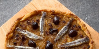 Pissaladière provençale aux anchois et olives noires