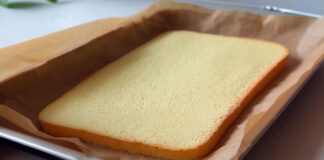 Génoise moelleuse cuite sur plaque, base simple et rapide pour réaliser une bûche de Noël maison roulée sans casser.