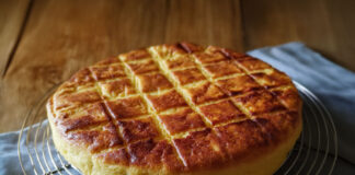 maxi galette bretonne, galette bretonne moelleuse, recette galette bretonne, gâteau breton maison, dessert breton facile, galette au beurre demi-sel, gâteau breton traditionnel, goûter breton gourmand, recette facile bretonne, galette bretonne aux pommes, galette bretonne,
