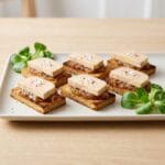 Toasts foie gras au pain d&rsquo;épices et confit d&rsquo;oignons